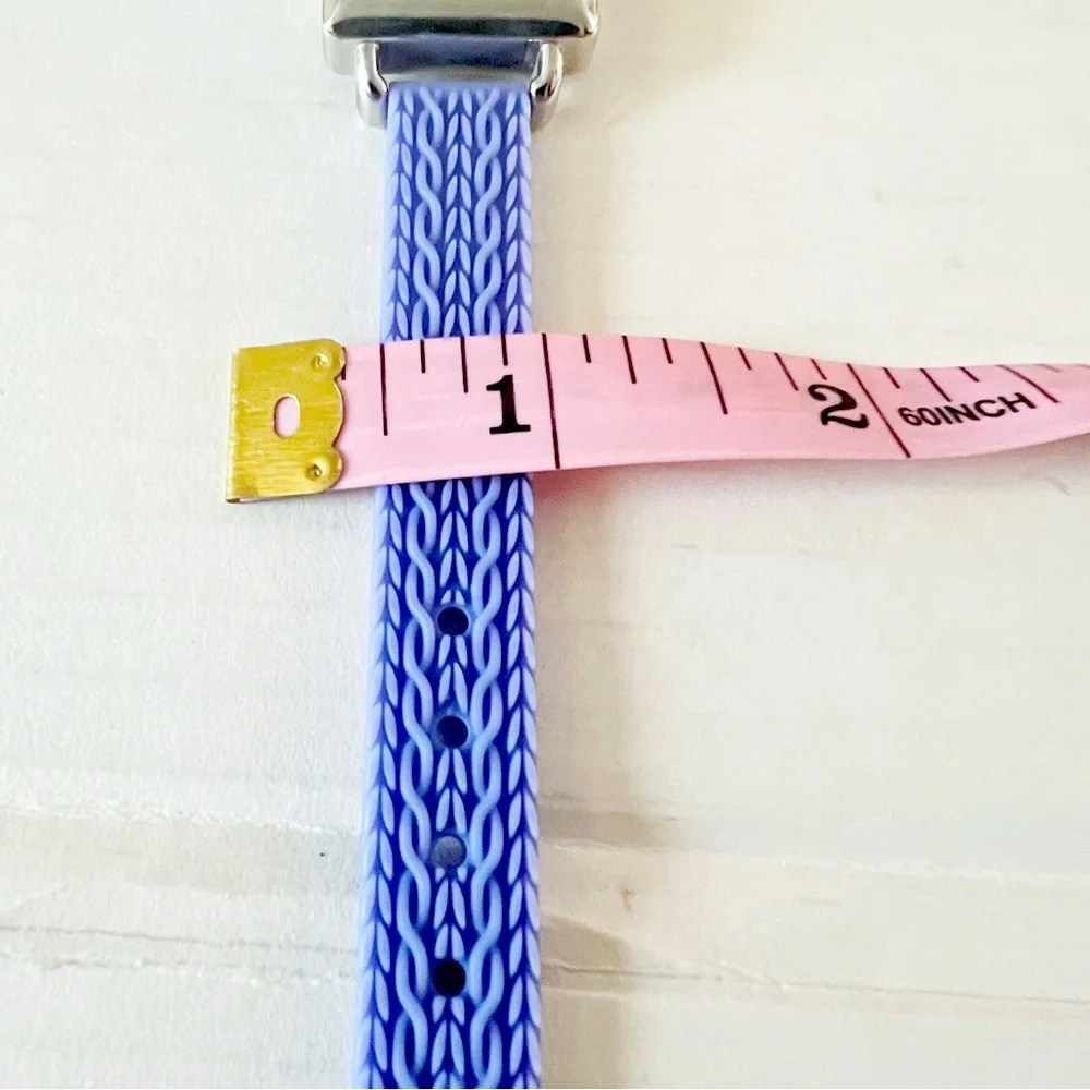 Vintage Liz Claiborne Lavender Color Silicone Strap Silvertone Watch